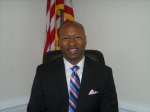 Michael Douglas, Town Administrator